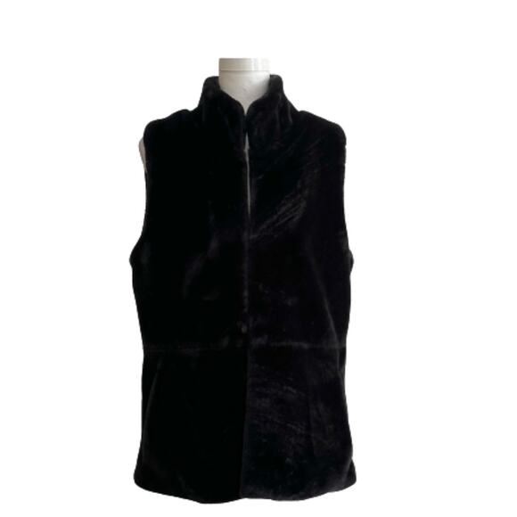 Talbots Womens  Black Plush Faux Fur Pockets Lined Vest Size S/M - Picture 1 of 15